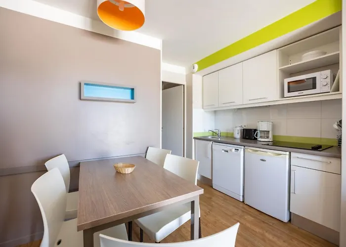 Le Cormoran 쿠르쇨 쉬르 메르